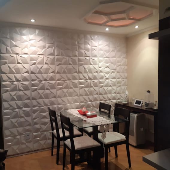 2 sala de jantar com adesivo de parede 3D geometrico