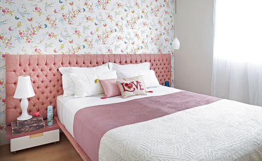 27 decoracao de quarto com cabeceira capitone rosa