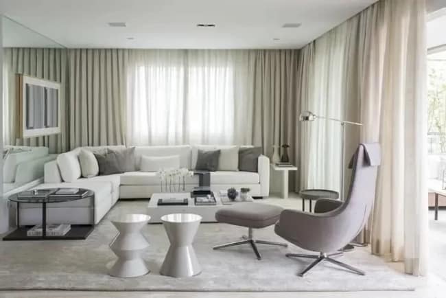 9 sala moderna com sofa em L branco