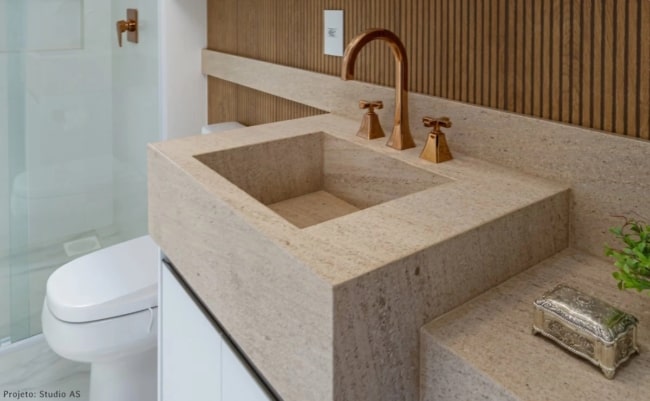 19 banheiro com bancada de limestone