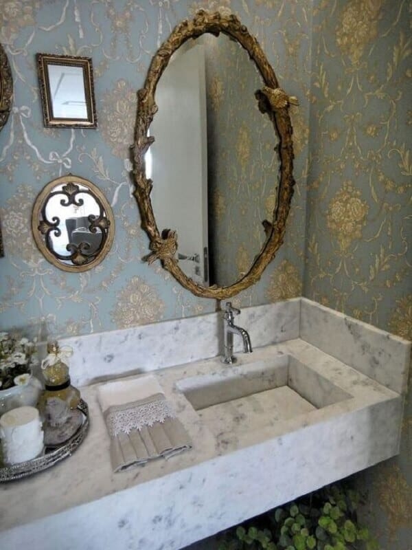 21 espelho vintage oval no banheiro