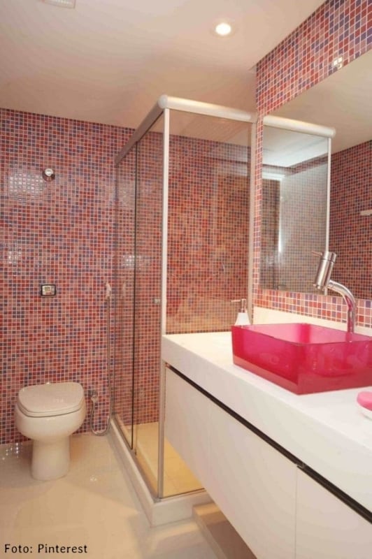 50 banheiro com cuba de apoio pink
