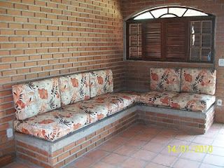 sofá feito de alvenaria 