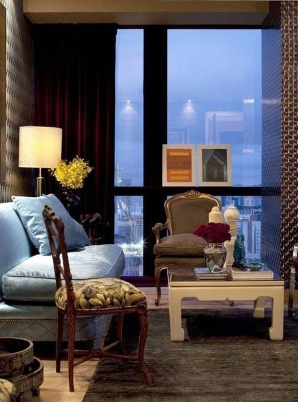 10 sala decorada com sofa de veludo azul claro Studio Marcelo Brito Interiores