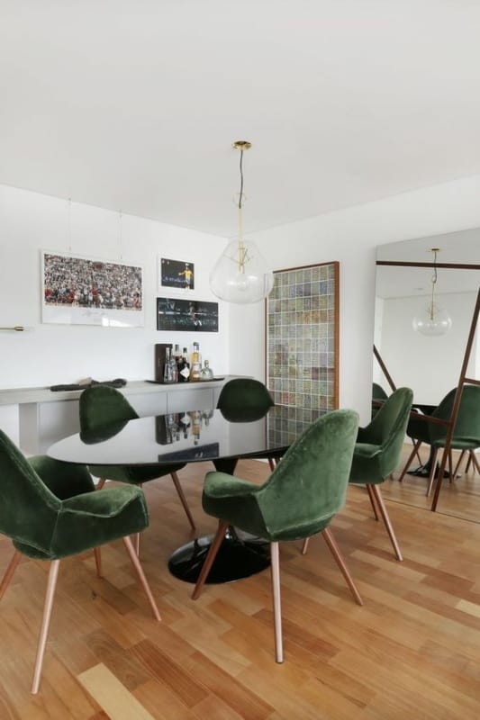 18 sala de jantar com cadeiras de veludo verde Casa 2 Arquitetos