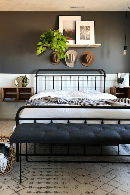 19 decoracao de quarto com cama preta de ferro