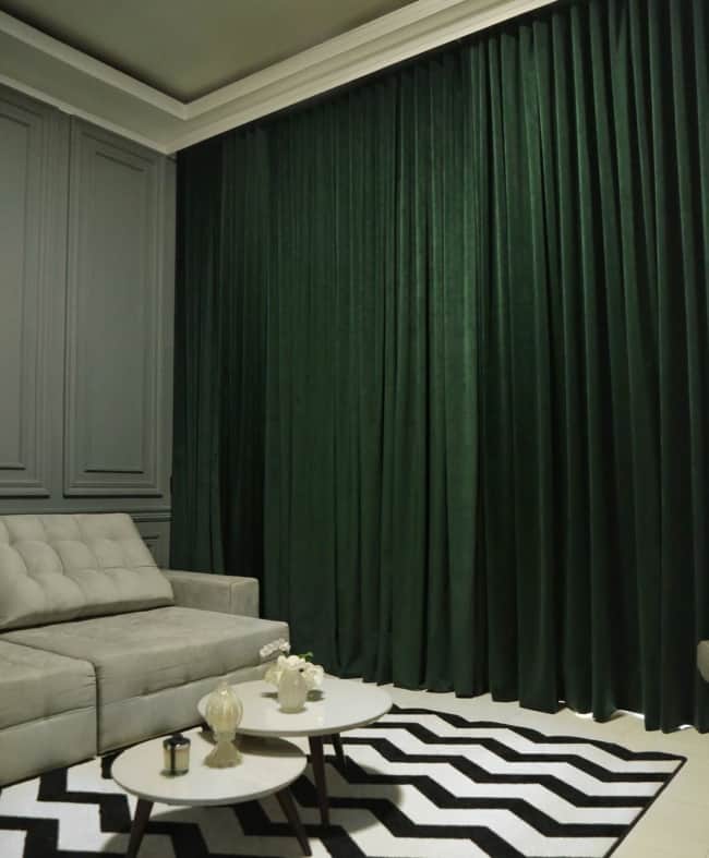2 sala com cortina de veludo verde Pinterest