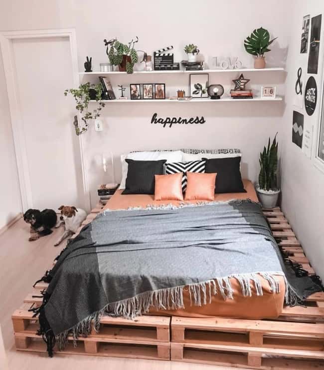 24 quarto com cama de pallet Pinterest