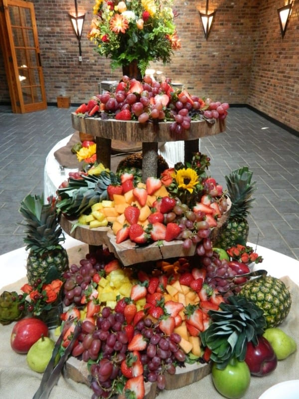 25 mesa rustica de frutas para casamento Pinterest