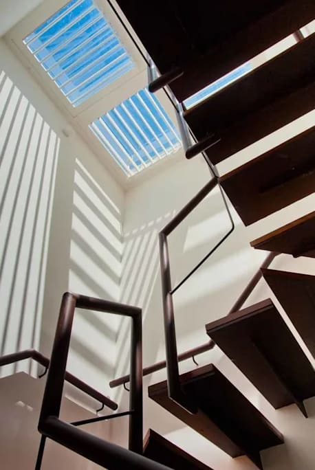36 espaco de escada com claraboia MPV Arquitetura