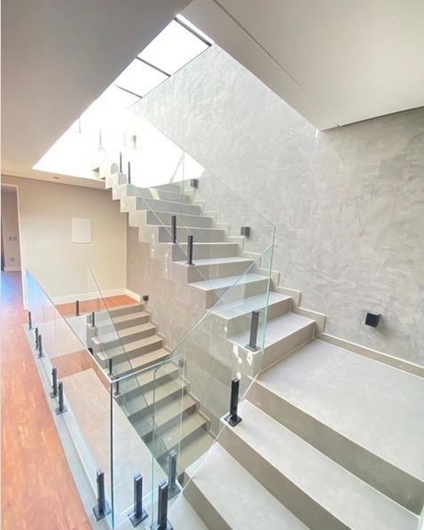 38 area de escadas modernas com claraboia GUTIERREZ ESQUADRIAS