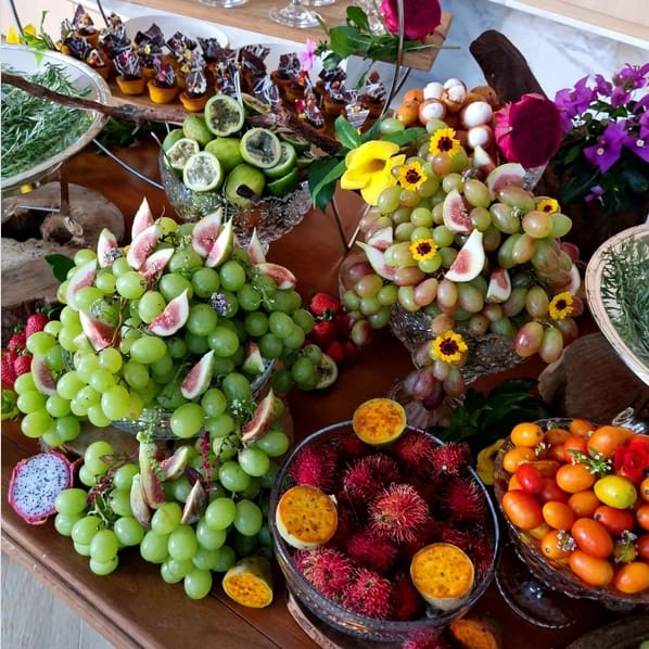 40 mesa com frutas diversas Bondanni Gastronomia