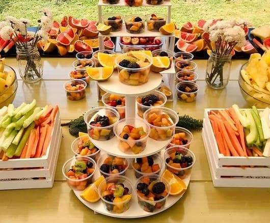 42 mesa de frutas para festa de aniversario kecuki Reposteri´a