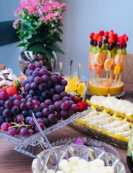 43 modelo de mesa de frutas para aniversario Eternize Festas Eventos