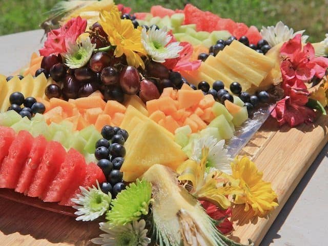 57 mesa com frutas para churrasco Pinterest