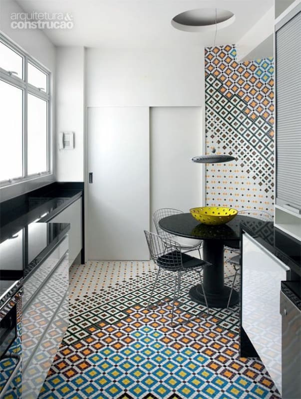 11 cozinha com piso mosaico de pastilhas Arquitetura Construcao