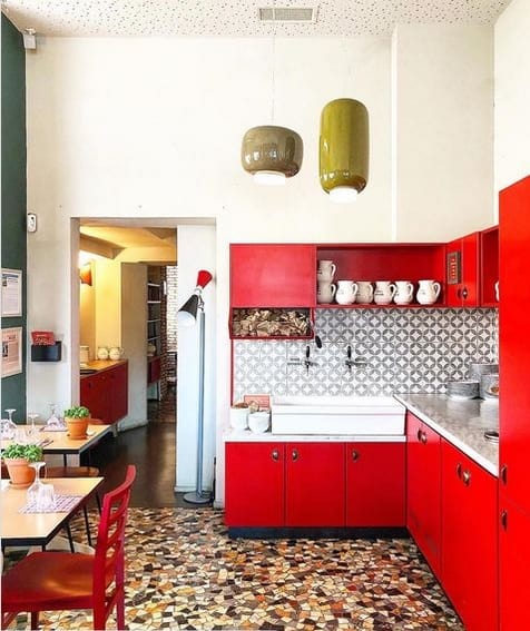 19 cozinha com piso mosaico de cacos de ceramica Ice Cream Architecture