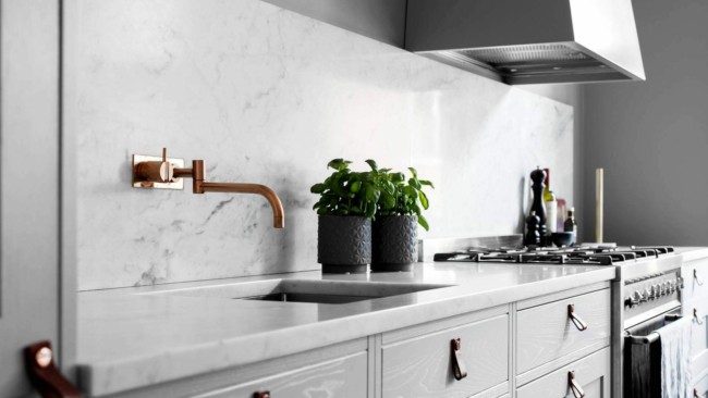 1 cozinha clean com marmore branco Nanoprice