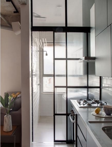 10 cozinha com esquadria de ferro @hana lerner arquitetura