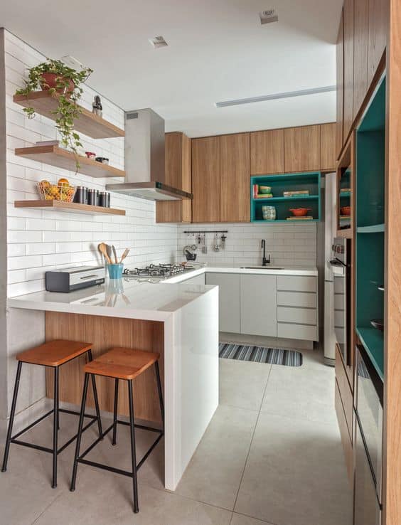 11 cozinha pequena com bancada clean Amis Arquitetura e Decoracao