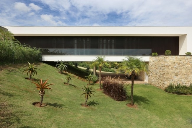 13 fachada de casa com laje ArchDaily Brasil