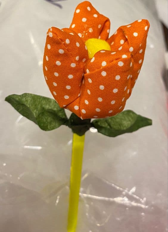 1 modelo de tulipa de tecido Pinterest