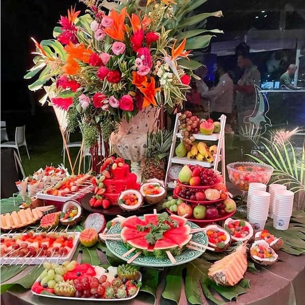 15 mesa decorada e com frutas para ano novo @trtabuasdefrios