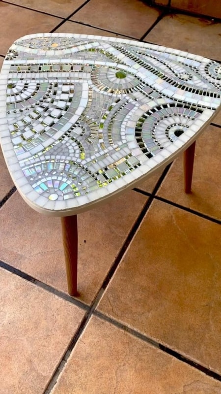 38 mesa decorada com mosaico Pinterest