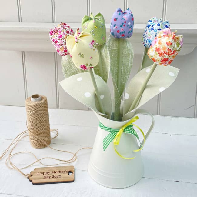 8 vaso decorado com tulipas de tecido Pinterest