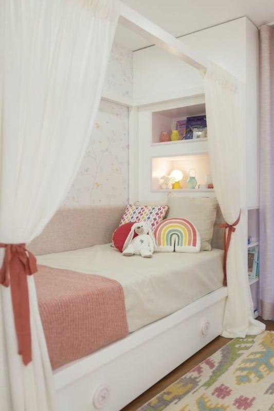 18 cama infantil branca com dossel Ana Rita Soares Interior Design