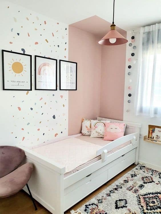 56 cama infantil branca com protecao lateral Pinterest