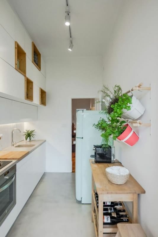 24 cozinha moderna com ervas frescas Casa de Valentina