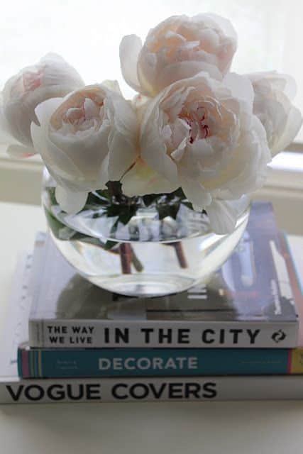 33 arranjo pequeno com flores de peonia Pinterest