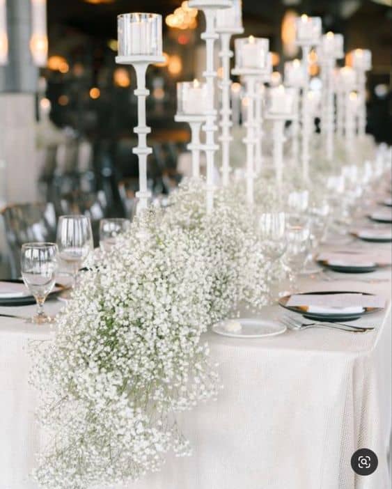 12 mesa de casamento decorada com flores de mosquitinho Pinterest