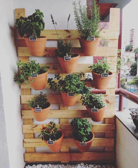 19 horta vertical em vasos ceramicos Pinterest