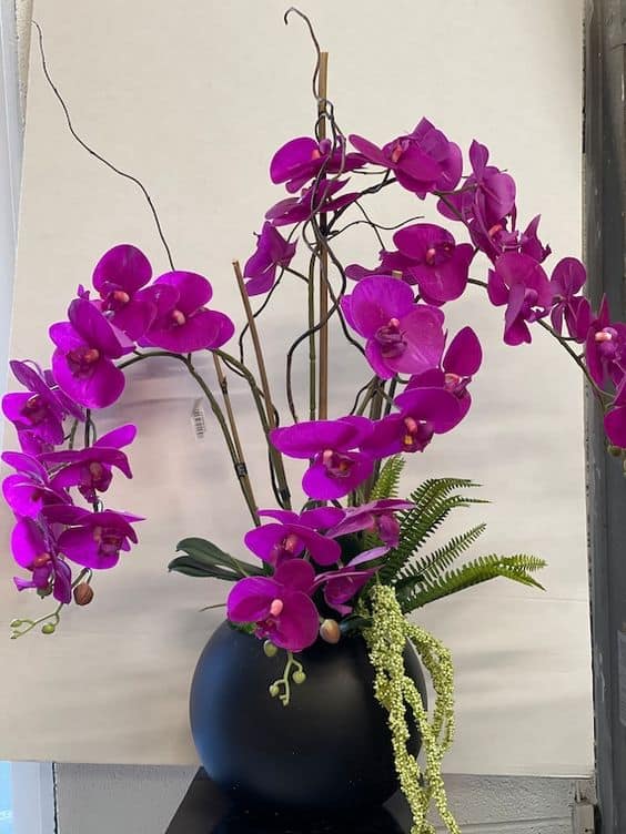 22 arranjo com orquidea artificial roxa Pinterest