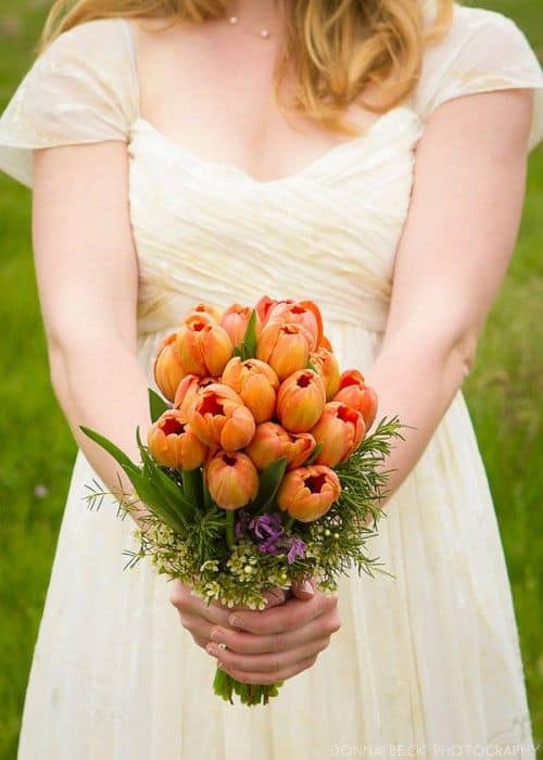 24 noiva com buque laranja de tulipa Pinterest