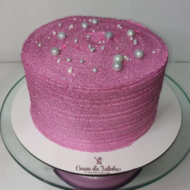 27 bolo rosa com glitter @coisasdalalinhadoces