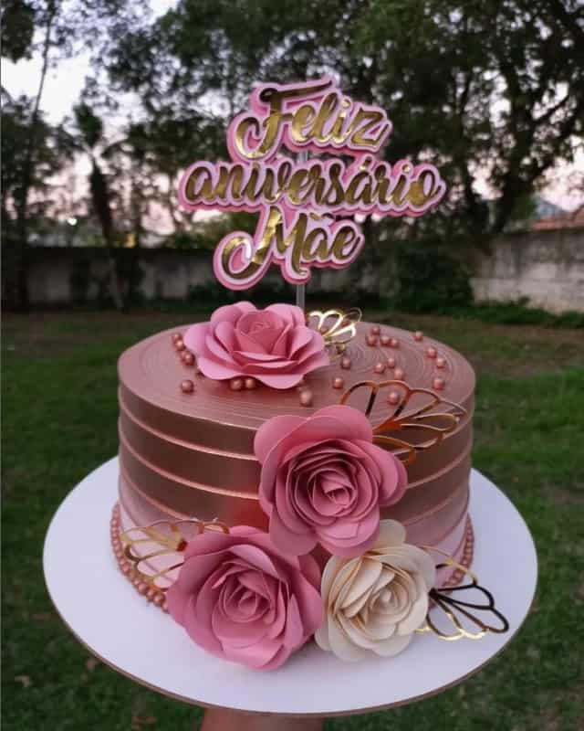 32 bolo rosa decorado aniversario mae @sobremesasdacarolofc