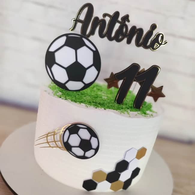 40 bolo infantil de futebol @tianinabufeconfeitaria