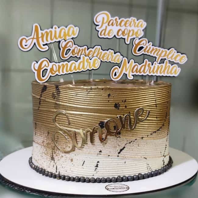 42 bolo de aniversario dourado para amiga @deliciasbywhilca