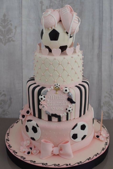 bolo de futebol feminino grande