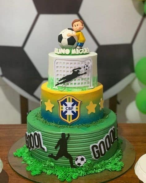 bolo de futebol infantil