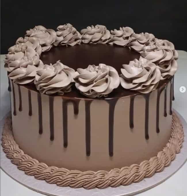 15 bolo de chocolate com chantilly @deliciasdafrannnn