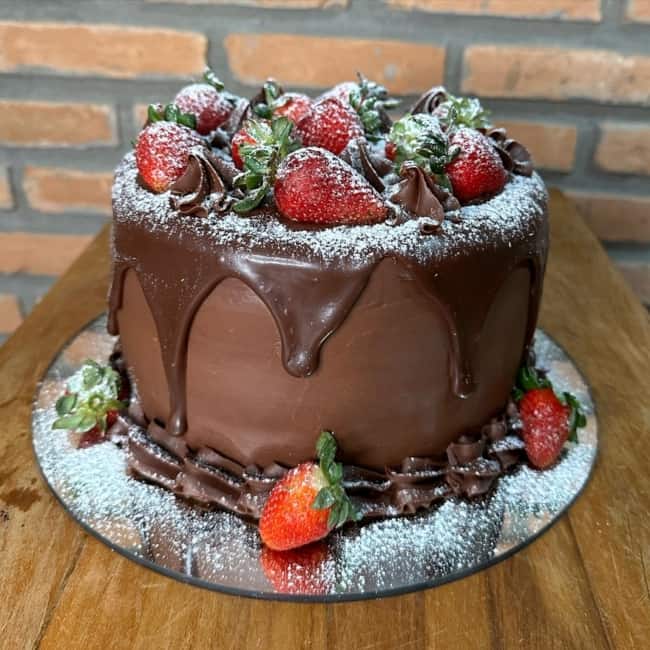 18 bolo decorado em chocolate @comemorebolosoficial