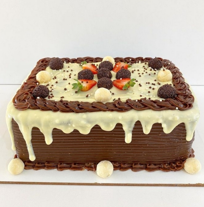 18 bolo quadrado de chocolate @ deliciebolosedoces