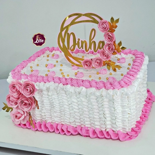 Bolo quadrado, Bolo feminino, Decoração em chantilly