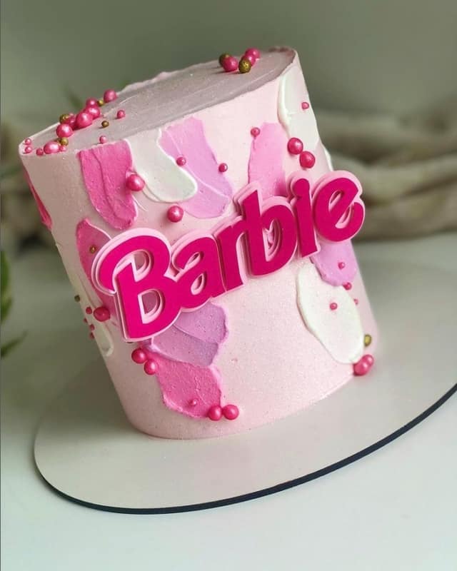 39 bolo decorado Barbie @yolandaferrazcakes