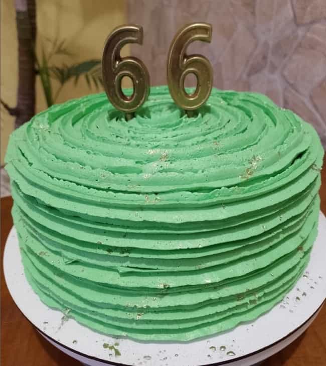 44 bolo chantilly decorado verde @festagostinhode