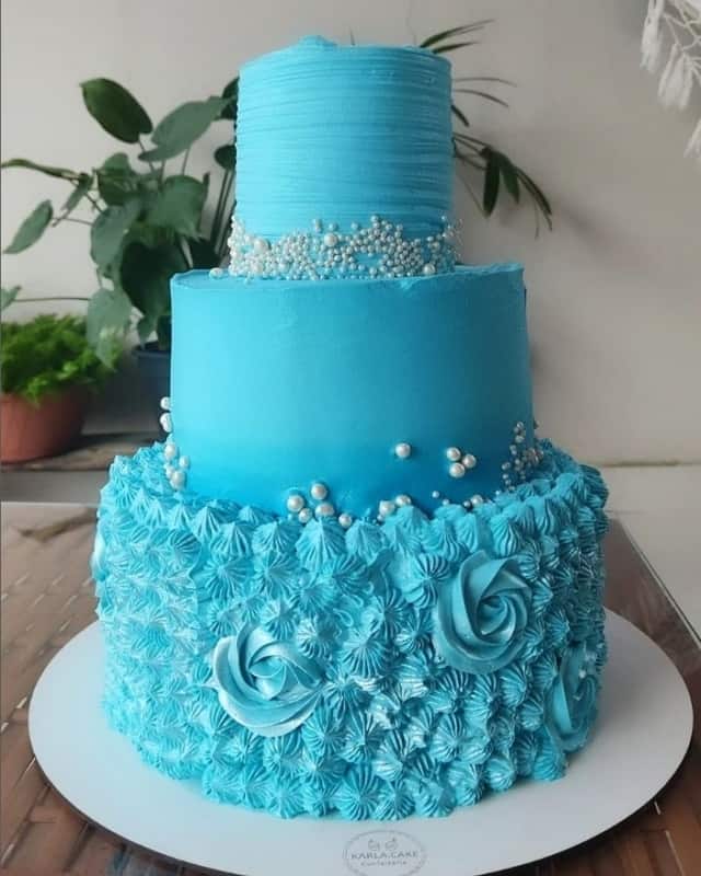 55 bolo chantilly azul 3 andares @karla cake